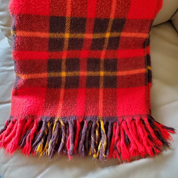 Faribo Faribault Woolen Tartan Fringed Throw - Picture 7 of 8